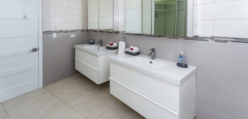 Private Vacation Villa for Rent in Little Bay