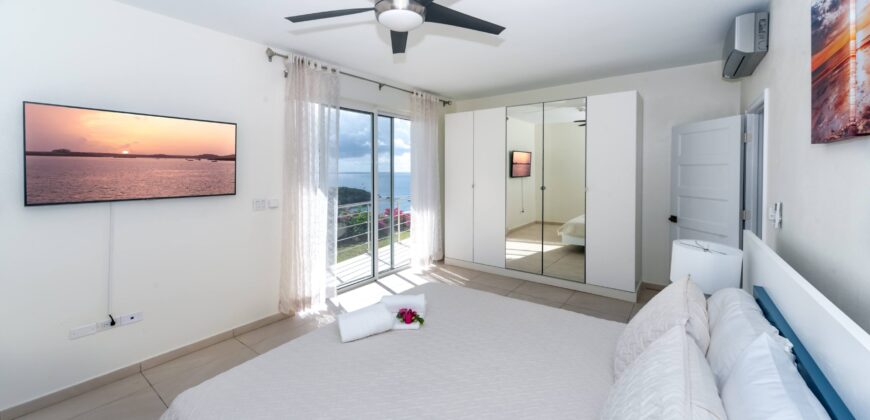 Private Vacation Villa for Rent in Little Bay