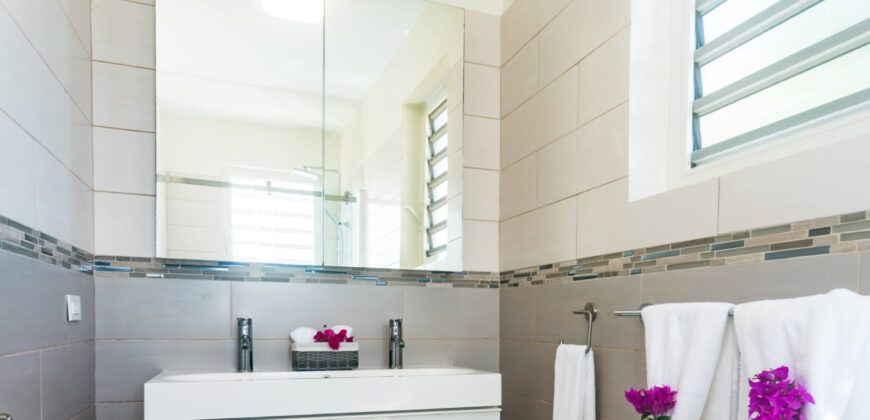 Private Vacation Villa for Rent in Little Bay