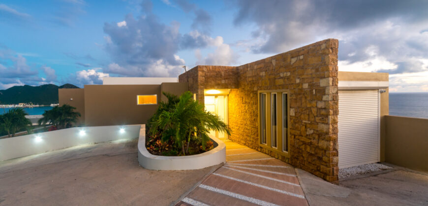 Private Vacation Villa for Rent in Little Bay