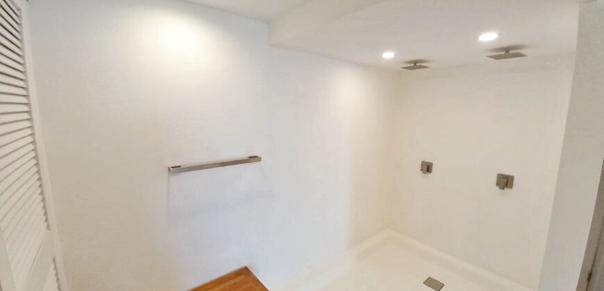 Spacious 3 Bedroom Residence with Pool in Simpson Bay